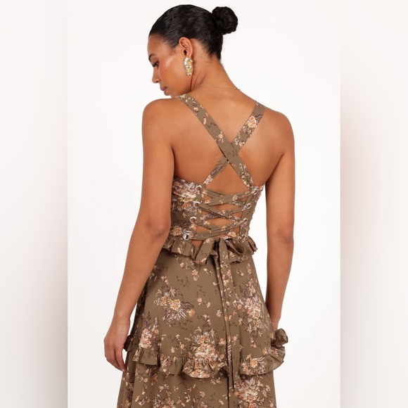 Petal + Pup Lillee Tiered Maxi Dress Olive - Picture 2 of 7